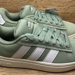 Size 8.5 - women’s Adidas Grand Court Alpha Silver Green W